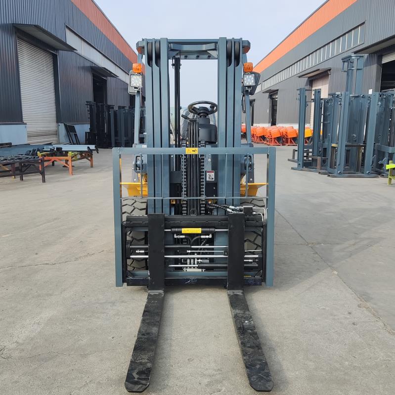 Малый вилочный погрузчик Small Forklift